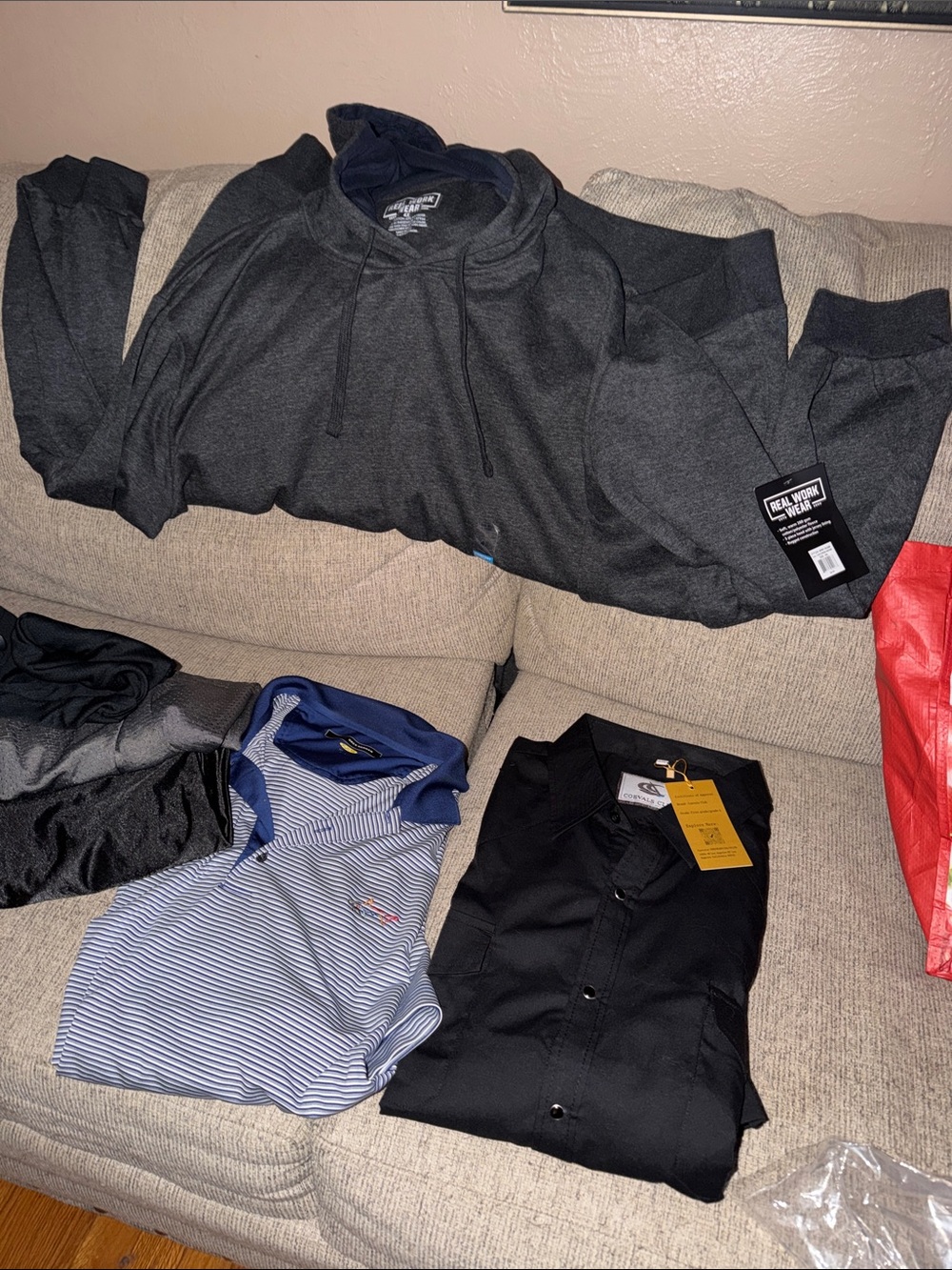 Men’s 4X BUNDLE BNWT Dark Charcoal Gray Pullover Hoodie, Coevals Club, shorts